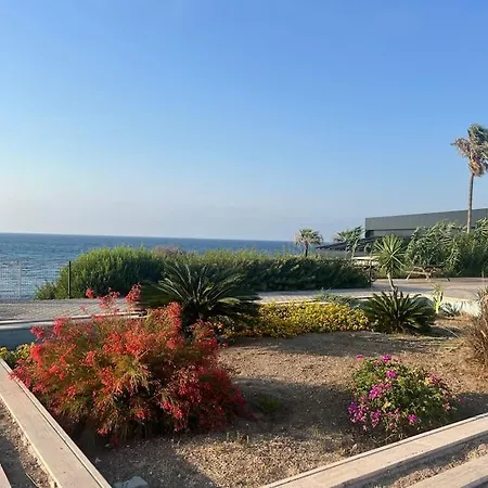 Girne Karaoglanoglu *