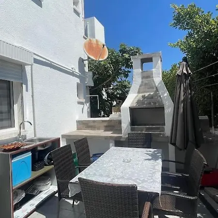 Girne Karaoglanoglu *