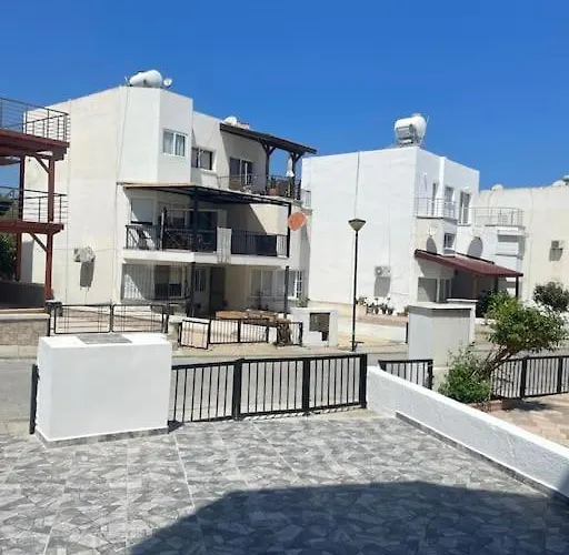 Girne Karaoglanoglu Case de vacanță Agios Georgios (Kyrenia)