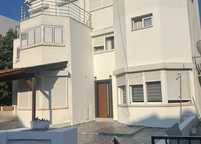 Girne Karaoglanoglu Agios Georgios (Kyrenia)